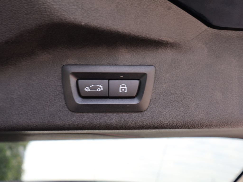 Used 2026 BMW X7 xDrive40i w/ Executive Package AWD/4WD image 12