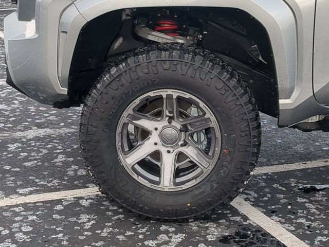 Used 2025 Toyota Tacoma SR5 image 7