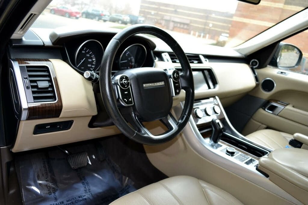 Used 2015 Land Rover Range Rover Sport HSE AWD/4WD image 19