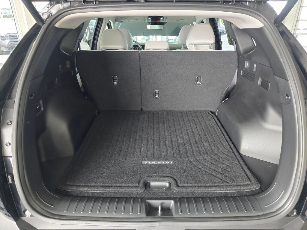 Used 2025 Hyundai Tucson SEL AWD/4WD image 16