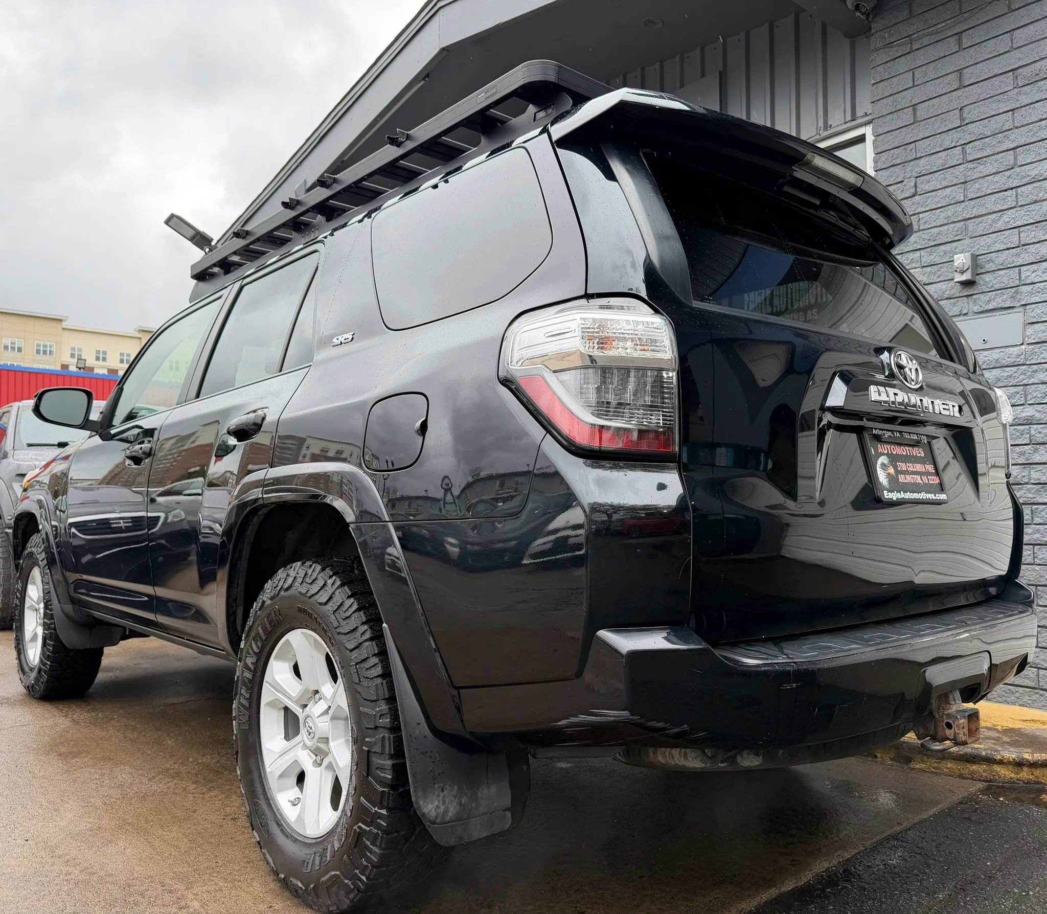 Used 2016 Toyota 4Runner SR5 image 5