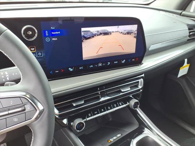 New 2026 Chevrolet Traverse LT image 14