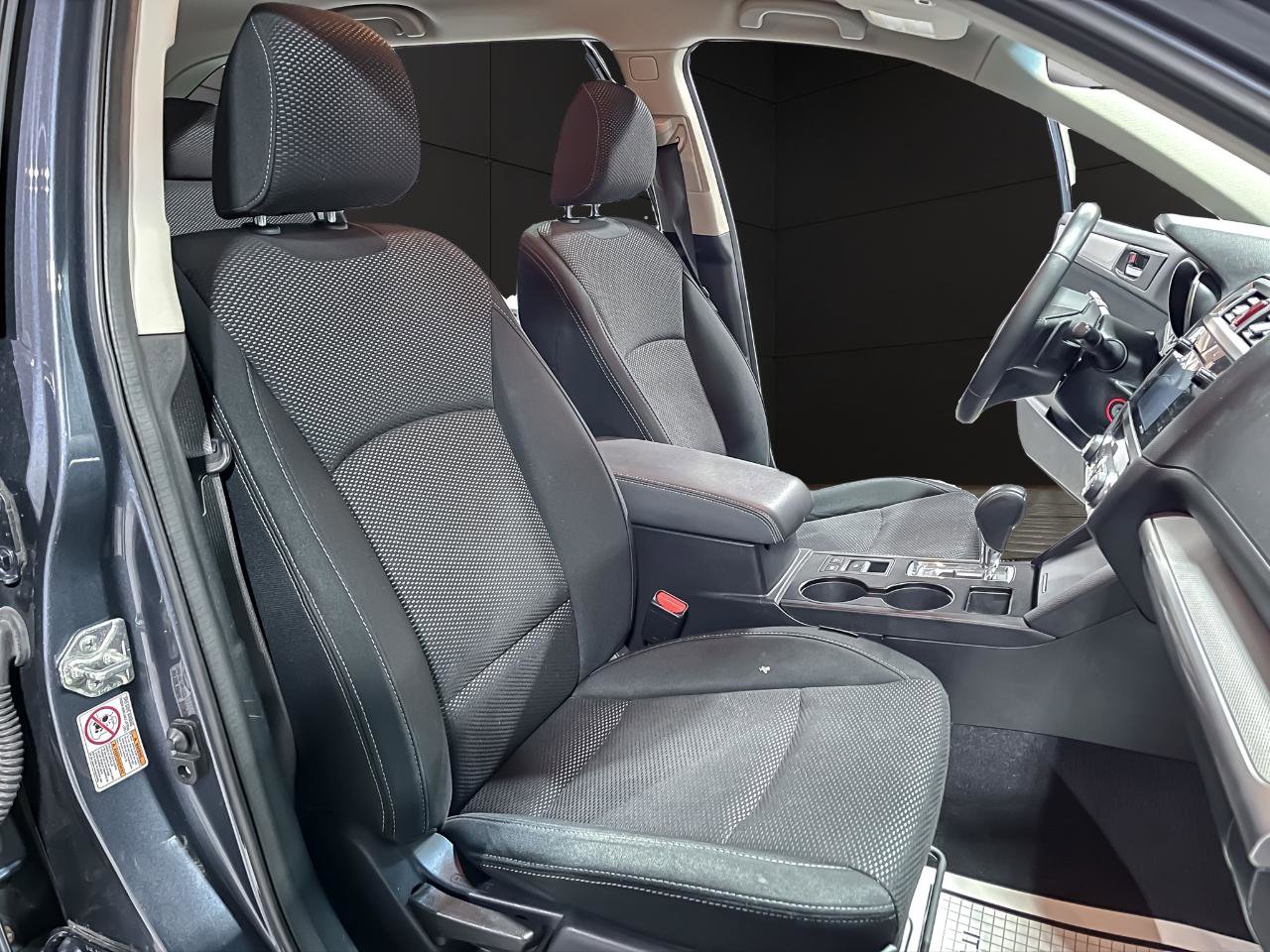 Used 2017 Subaru Outback 2.5i Premium image 16