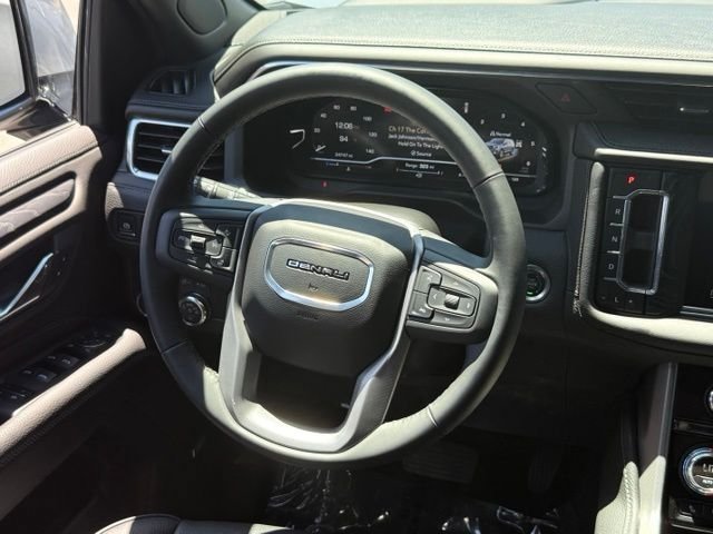 Used 2024 GMC Yukon Denali AWD/4WD image 20