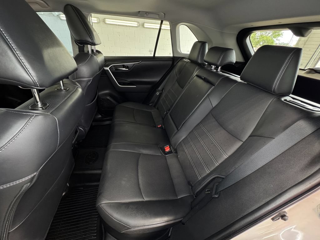 Used 2022 Toyota RAV4 Limited AWD/4WD image 22