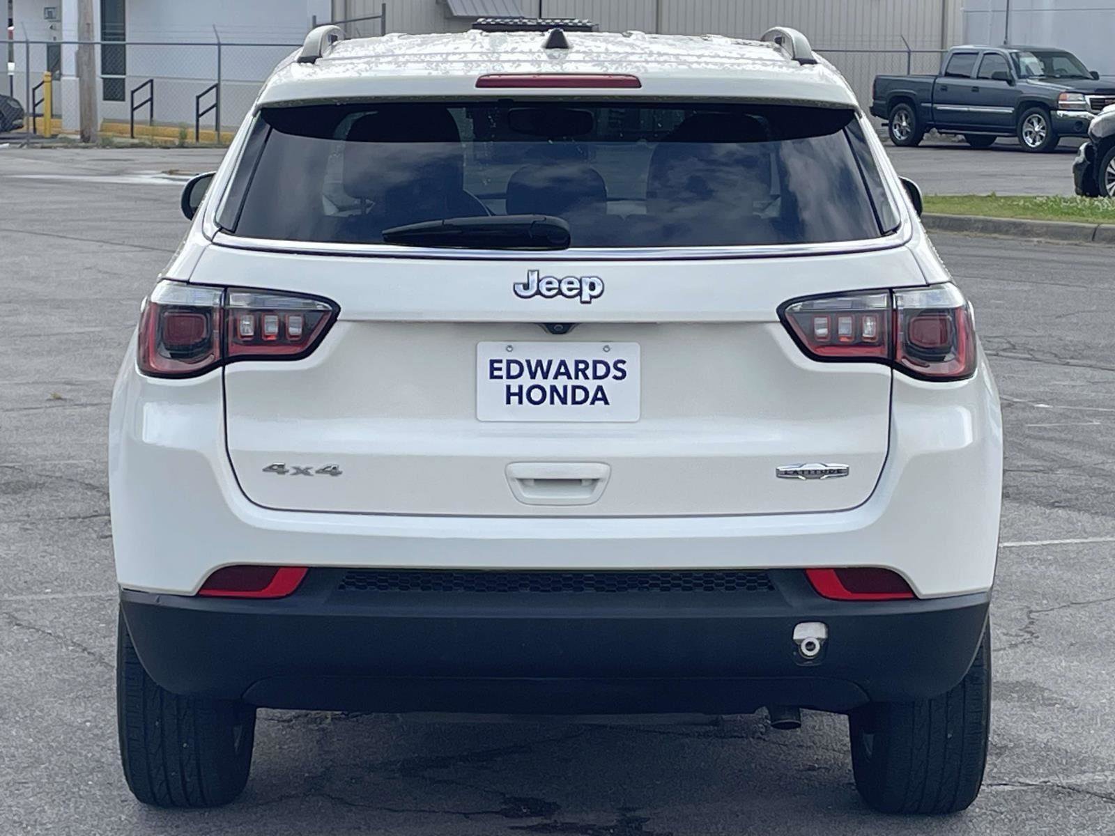 Used 2020 Jeep Compass Latitude w/ Cold Weather Group image 22