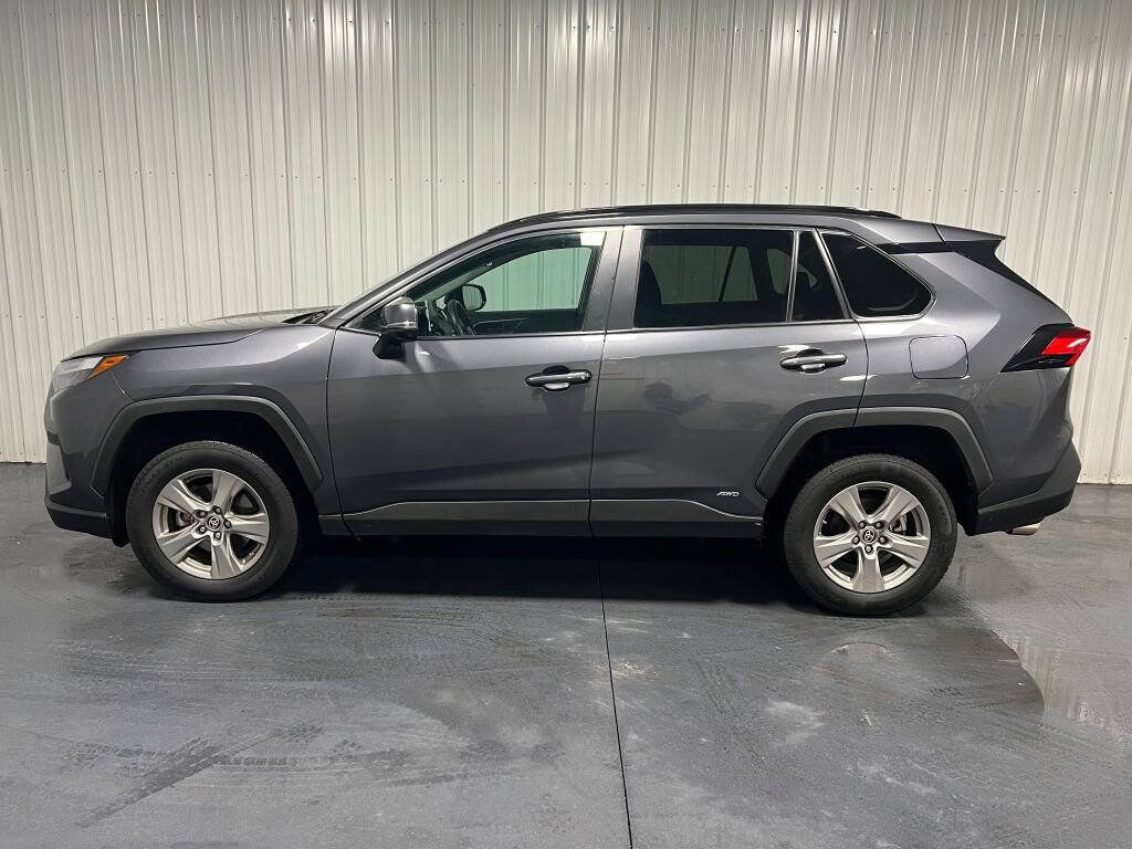 Used 2024 Toyota RAV4 LE image 18