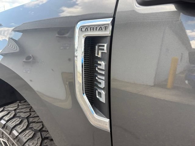 Used 2019 Ford F250 Lariat w/ Lariat Ultimate Package AWD/4WD image 14