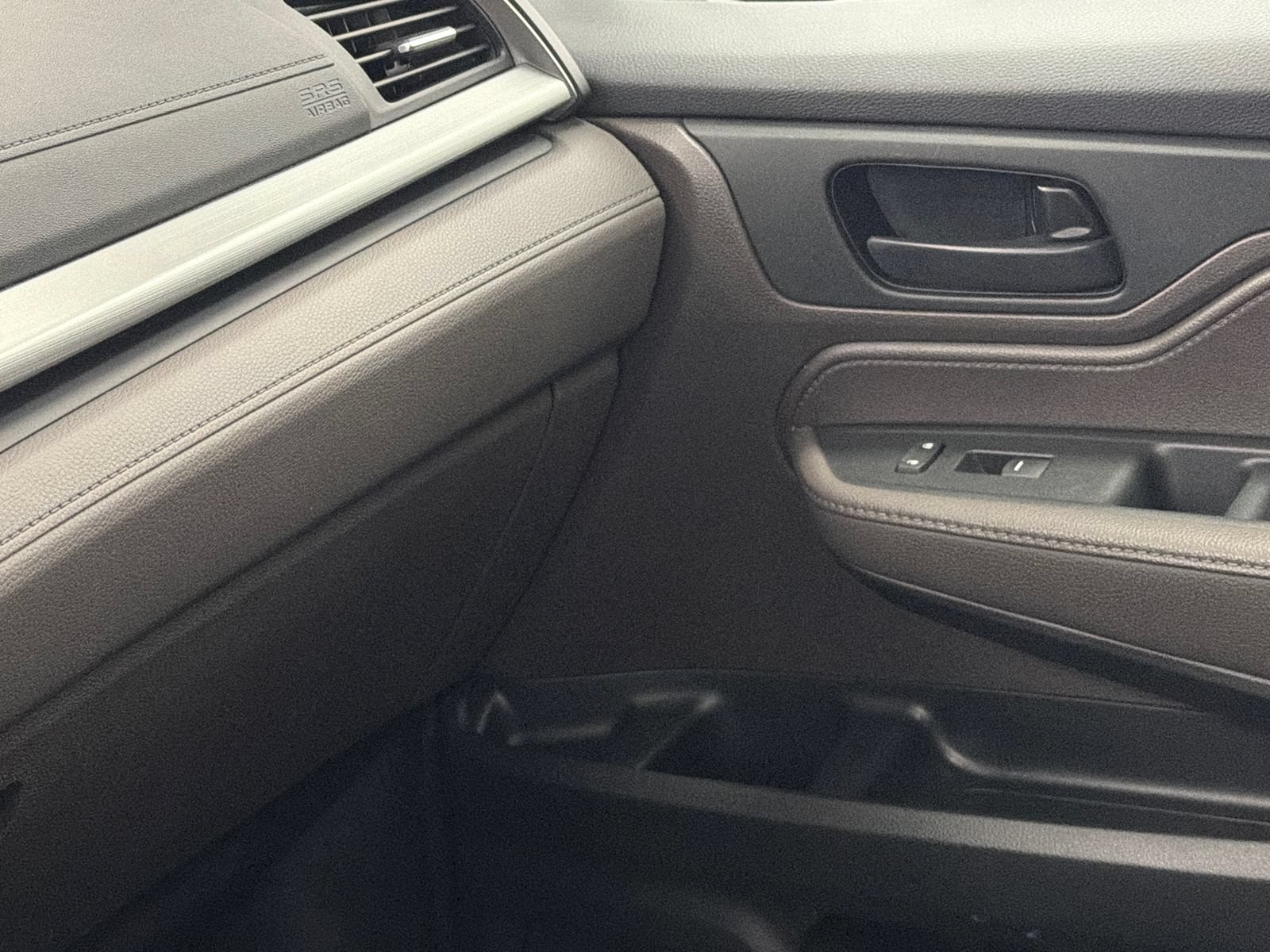 Used 2018 Honda Odyssey EX-L image 32