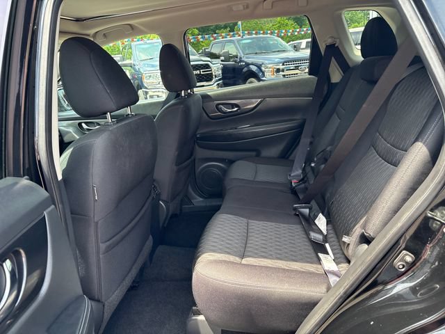 Used 2017 Nissan Rogue SV AWD/4WD image 21