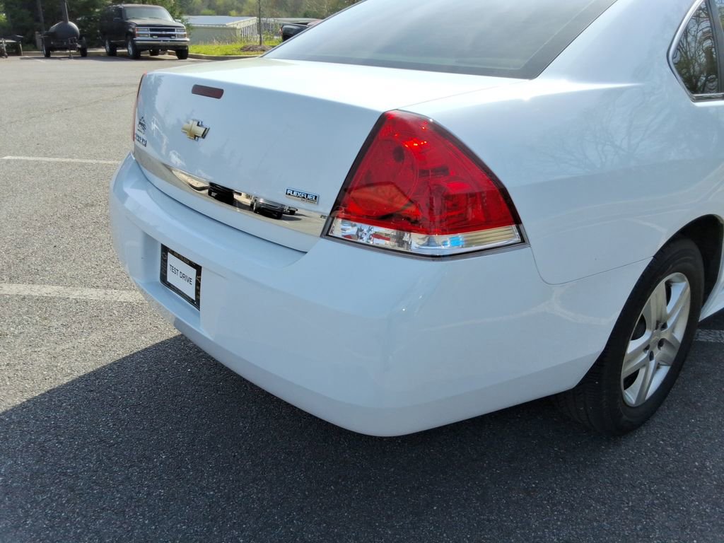 Used 2010 Chevrolet Impala LS FWD image 14