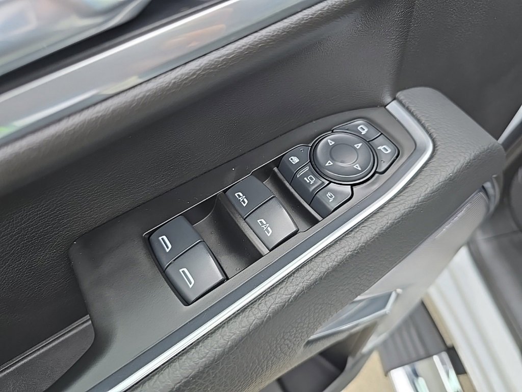 Used 2025 GMC Sierra 3500 Denali image 26