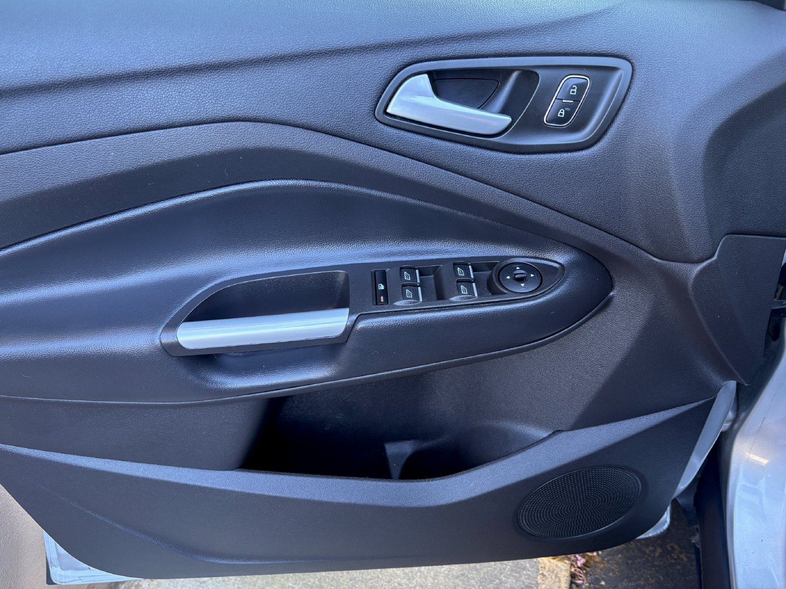 Used 2019 Ford Escape SEL AWD/4WD image 12