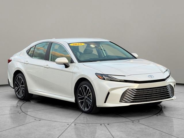 Certified 2025 Toyota Camry XLE AWD/4WD image 8