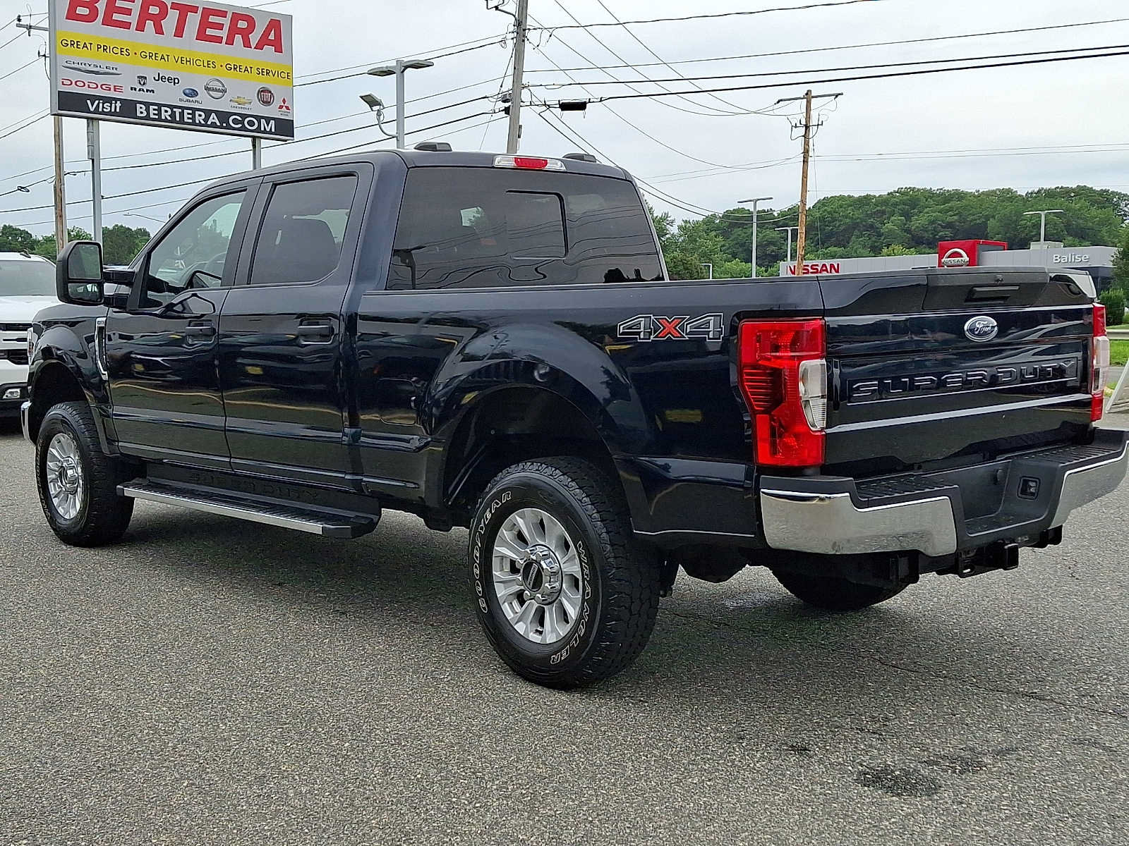 Used 2021 Ford F250 XL w/ STX Appearance Package AWD/4WD image 4
