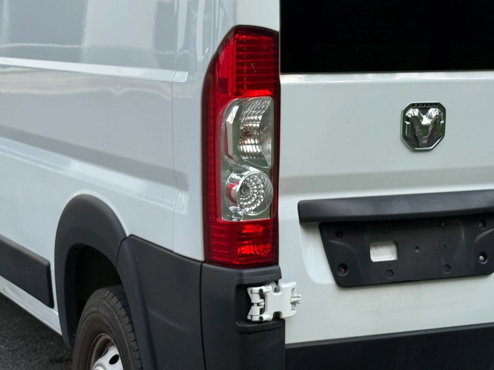 Used 2023 RAM ProMaster 2500 FWD image 12