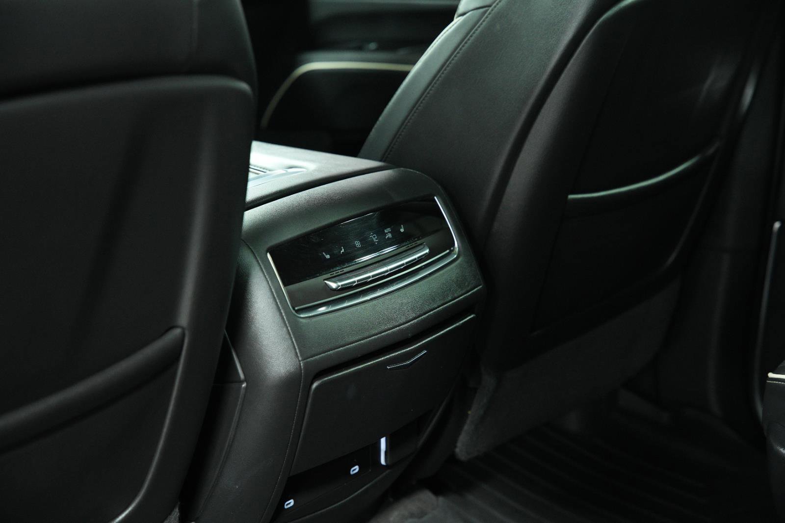 Used 2022 Cadillac Escalade Premium Luxury w/ Performance Package image 24