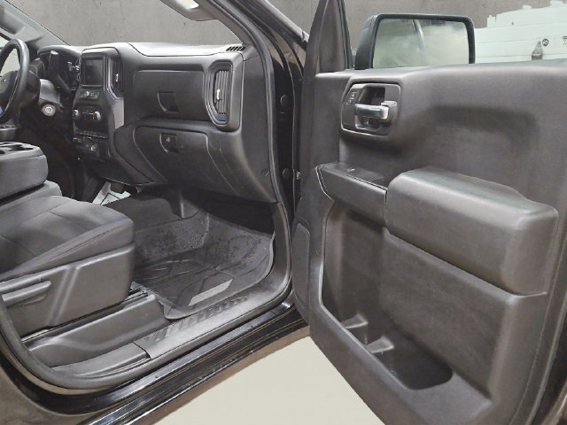 Used 2020 Chevrolet Silverado 1500 Custom Trail Boss w/ Custom Convenience Package AWD/4WD image 19