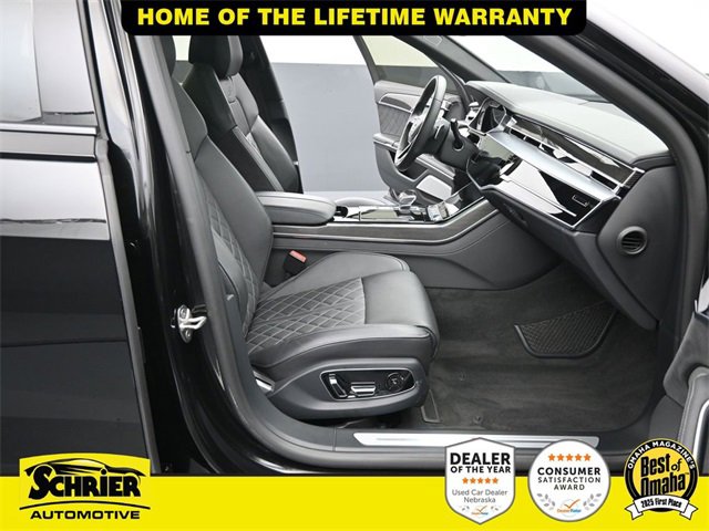 Used 2024 Audi S8 image 49