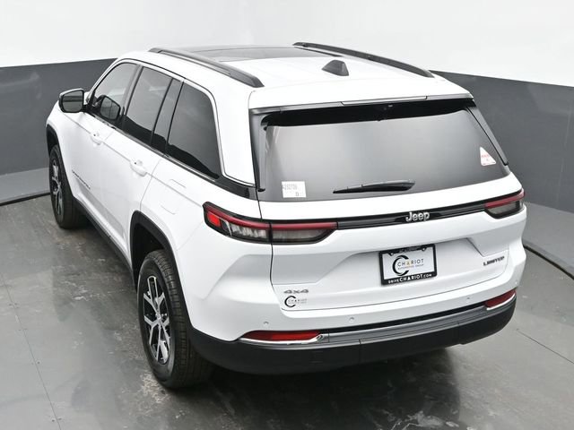 New 2025 Jeep Grand Cherokee Limited w/ Luxury Tech Group II image 41