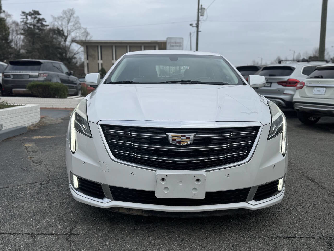 Used 2018 Cadillac XTS Luxury image 3