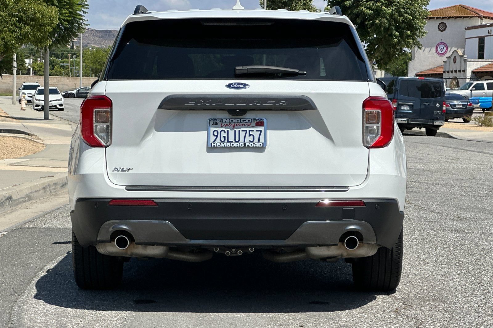 Used 2023 Ford Explorer XLT w/ Equipment Group 202A RWD image 5