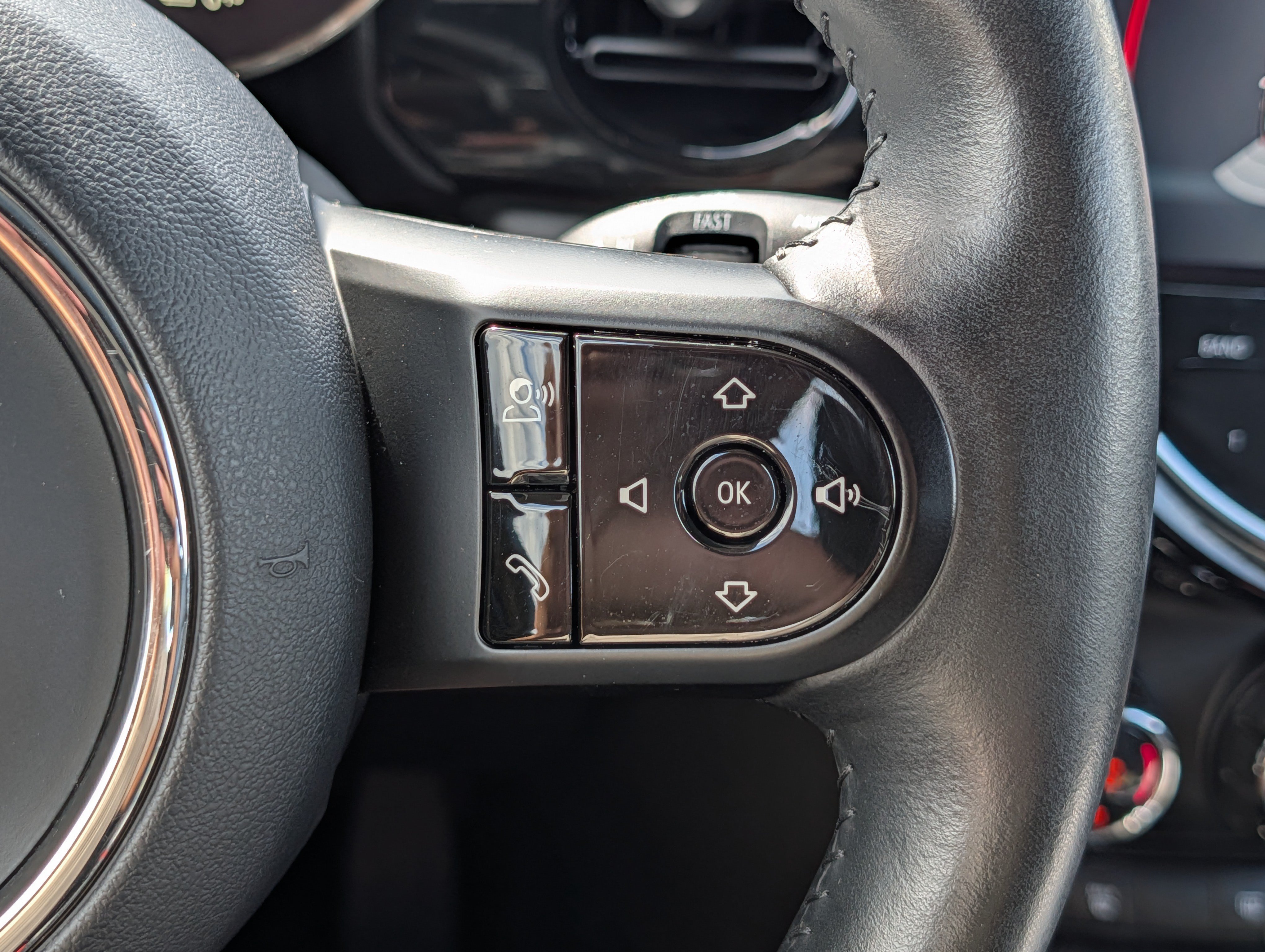 Used 2022 MINI Cooper SE FWD image 30