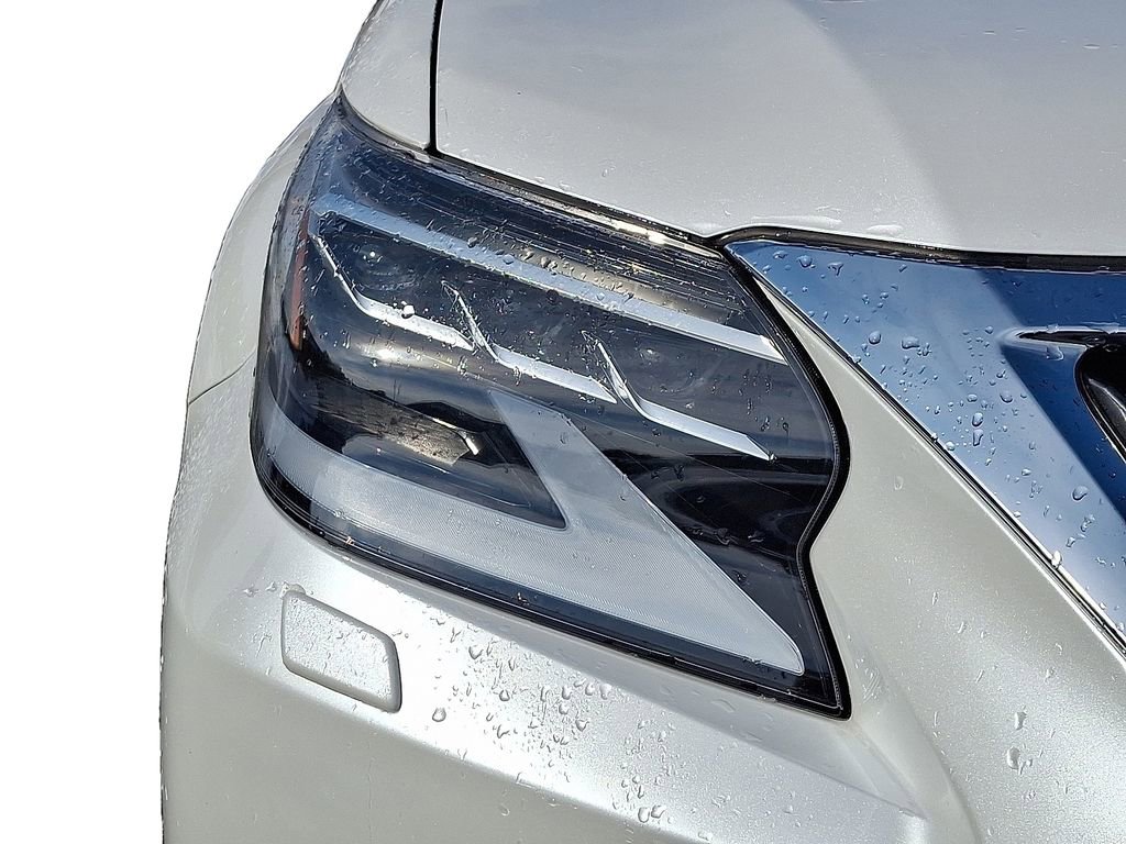 Used 2023 Lexus GX 460 Premium w/ Premium Package image 10
