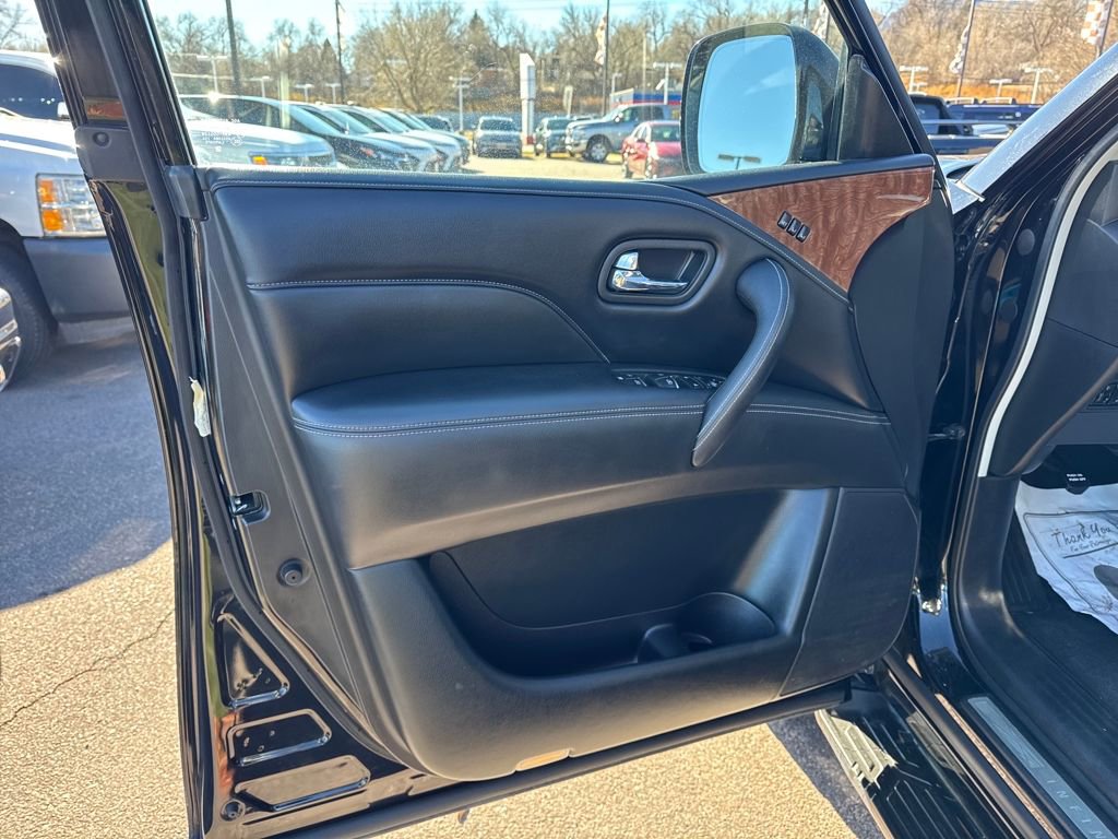 Used 2019 INFINITI QX80 Luxe image 29