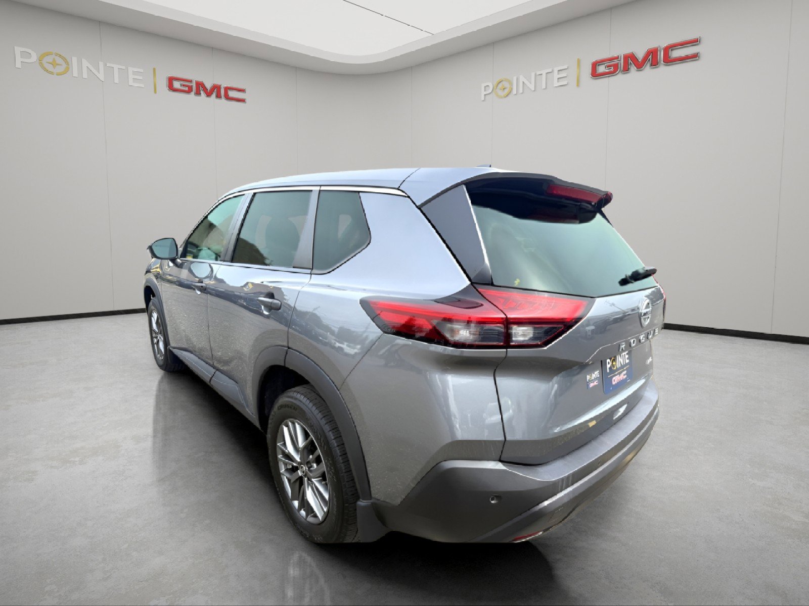 Used 2021 Nissan Rogue S image 7