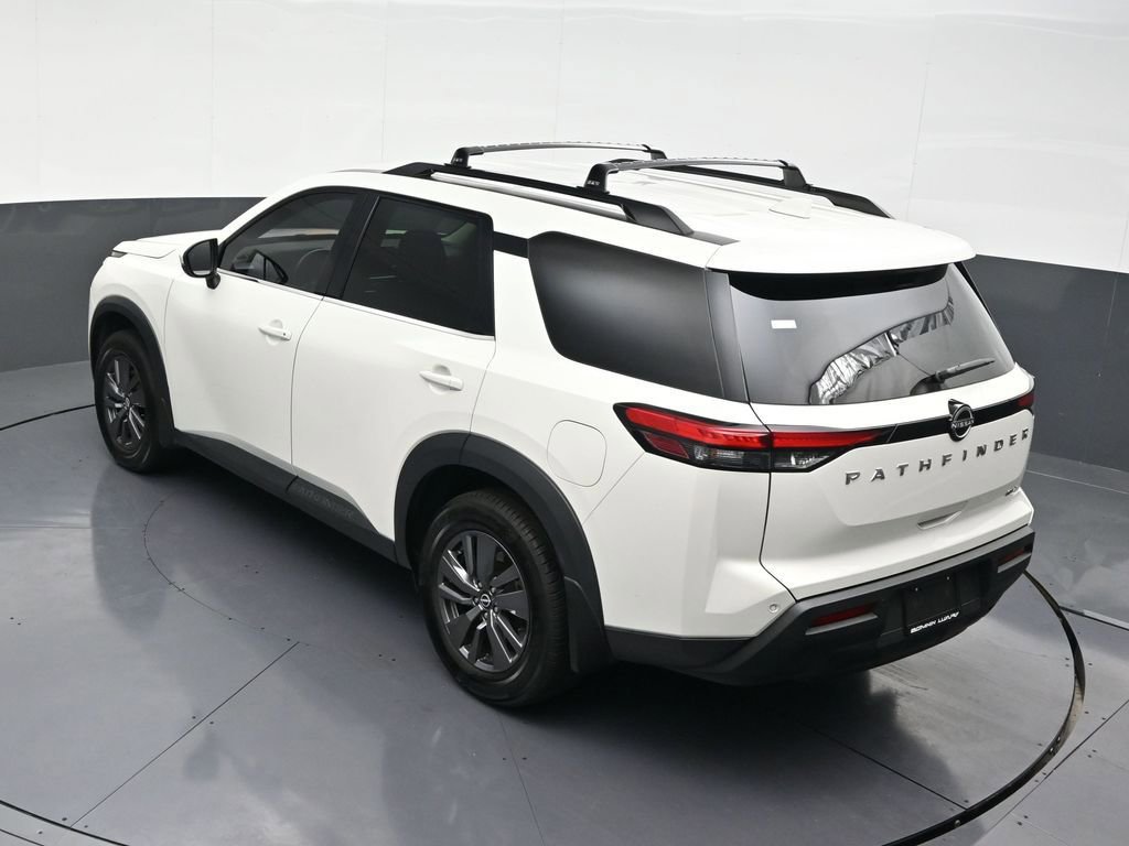 Used 2022 Nissan Pathfinder SV image 18