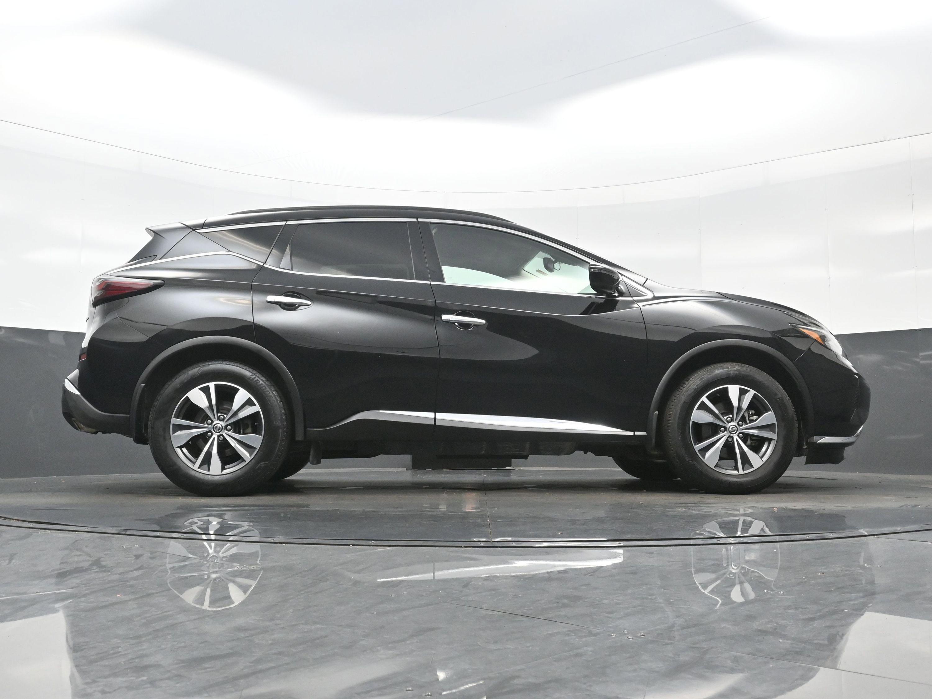 Used 2020 Nissan Murano SV image 33