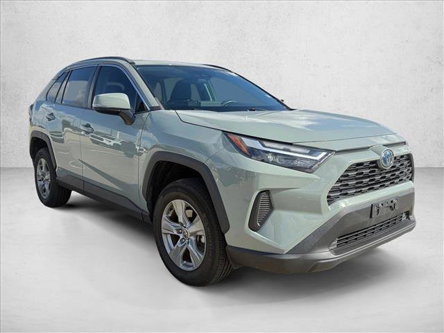 Used 2022 Toyota RAV4 XLE w/ Convenience Package AWD/4WD image 3