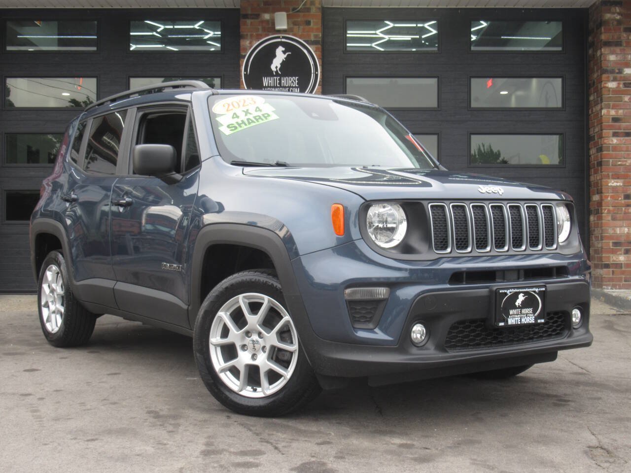 Used 2023 Jeep Renegade Latitude w/ Premium Group