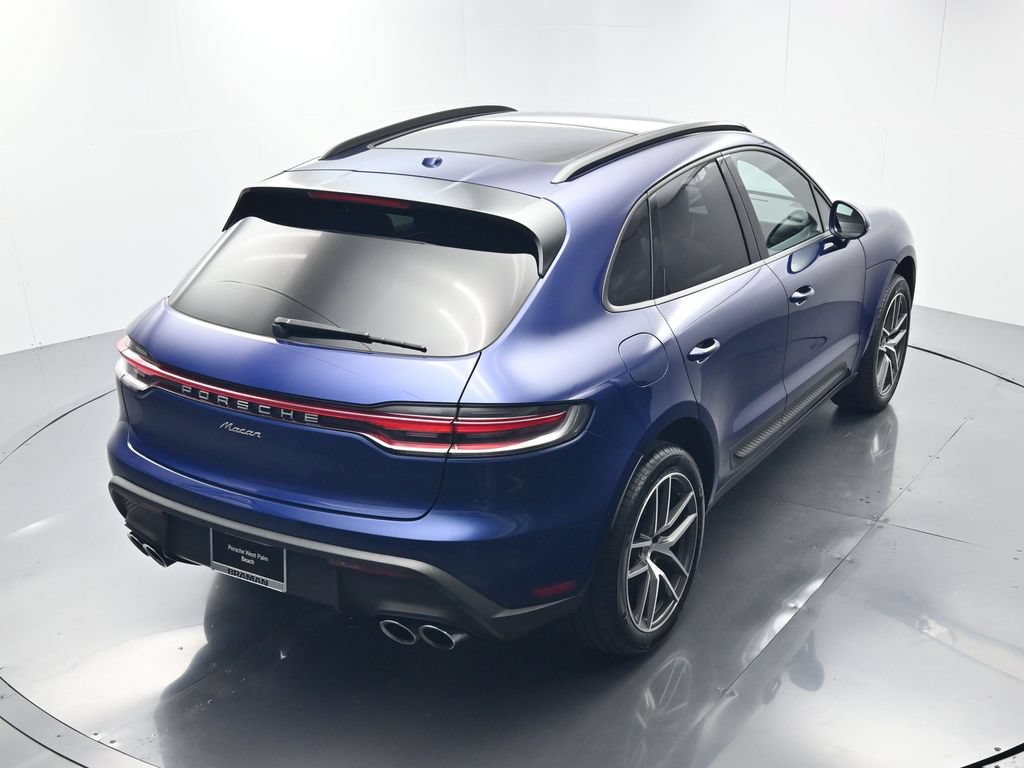 Certified 2024 Porsche Macan AWD/4WD image 38
