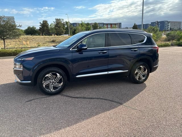 Used 2022 Hyundai Santa Fe SEL w/ Convenience + Premium Package AWD/4WD image 4