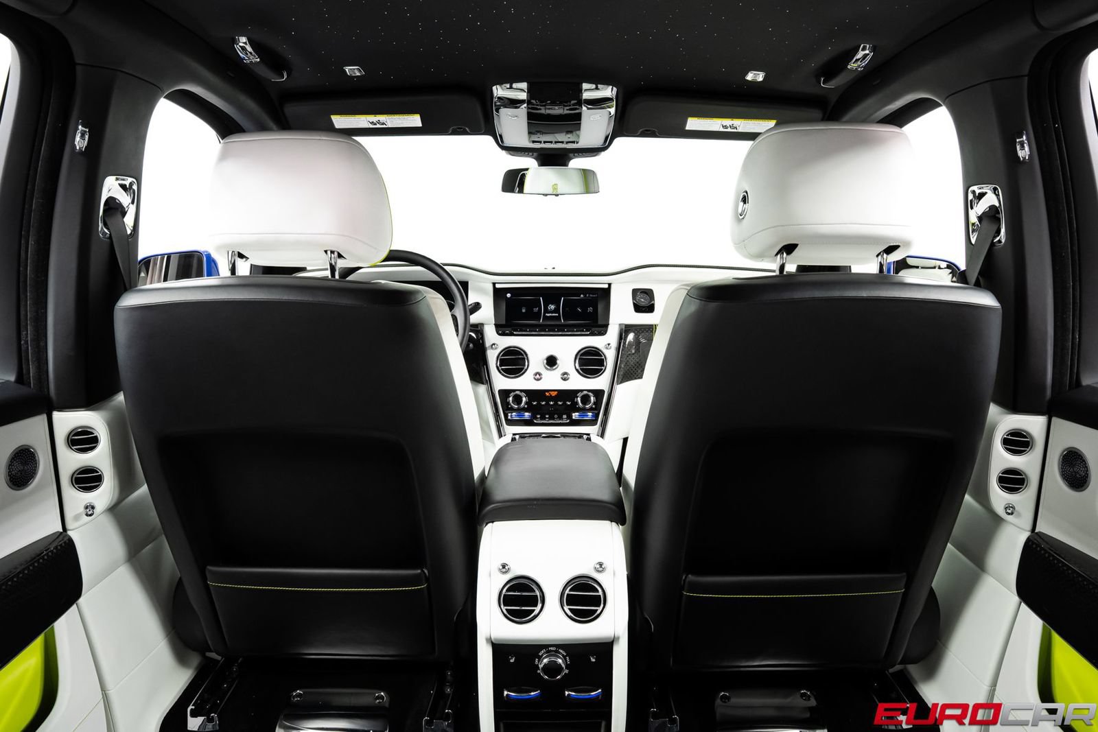 Used 2021 Rolls-Royce Cullinan Black Badge AWD/4WD image 28