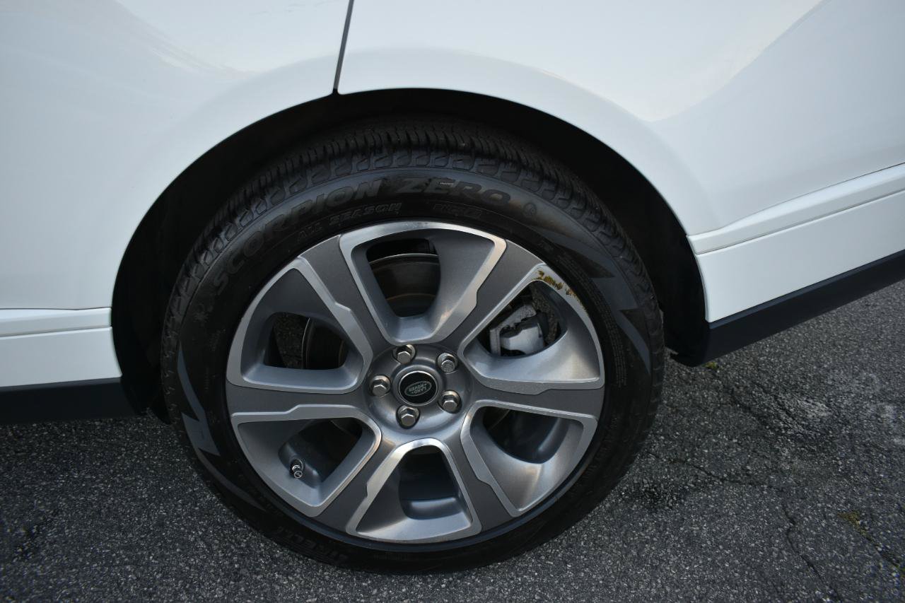 Used 2019 Land Rover Range Rover Supercharged AWD/4WD image 34