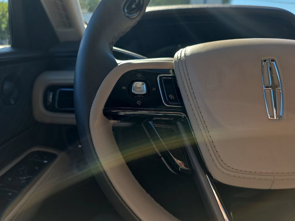 Used 2024 Lincoln Aviator Reserve w/ Jet Package AWD/4WD image 28