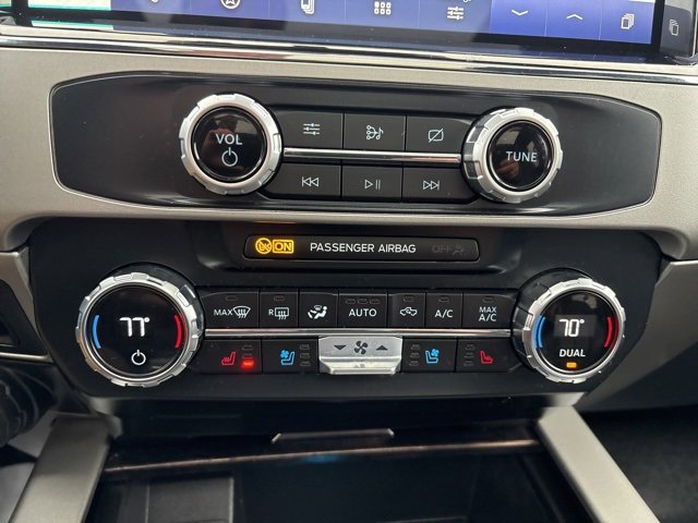 Used 2022 Ford F250 Lariat w/ Tremor Off-Road Package image 30