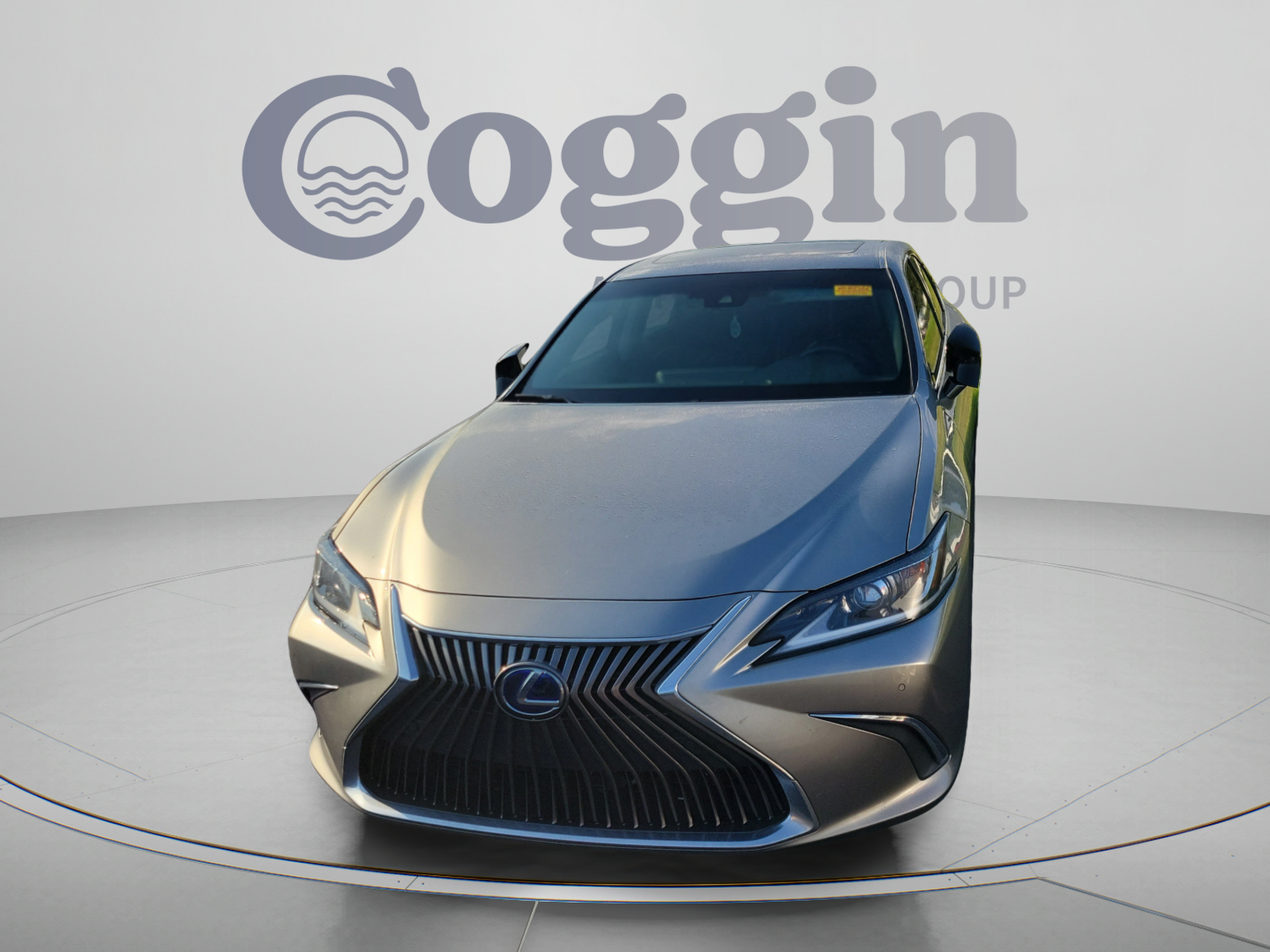Used 2021 Lexus ES 300h w/ Premium Package FWD image 2