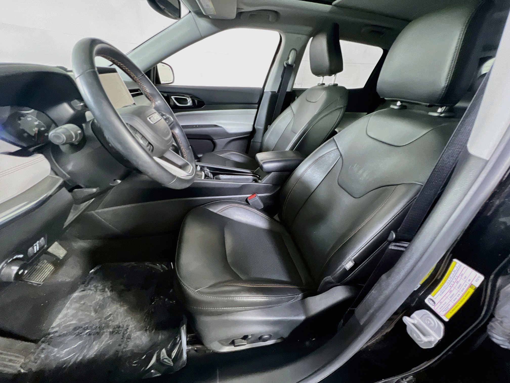 Used 2022 Jeep Compass Limited w/ Sun and Sound Group AWD/4WD image 21