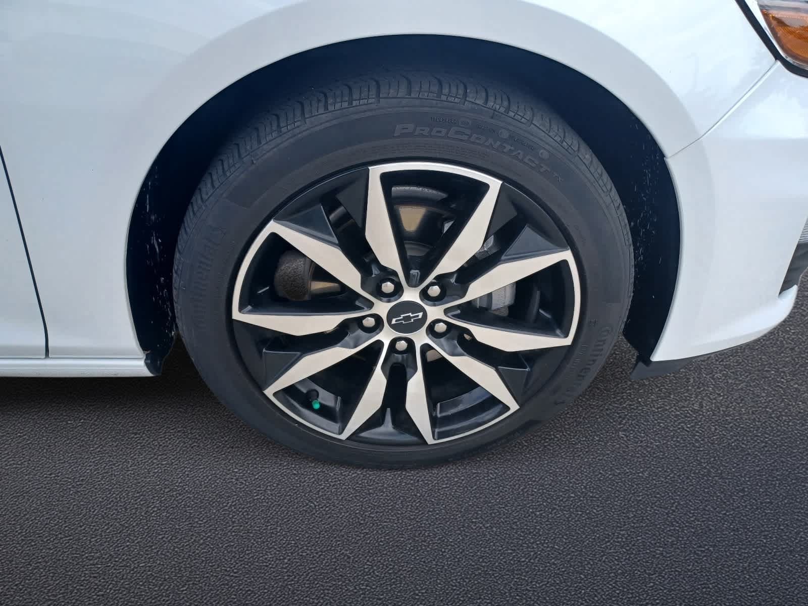 Used 2023 Chevrolet Malibu RS FWD image 23