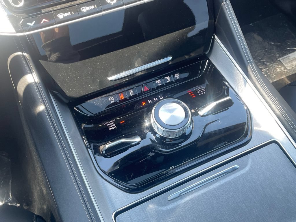 New 2026 Jeep Grand Wagoneer Limited AWD/4WD image 11