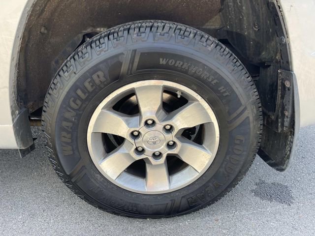 Used 2010 Toyota 4Runner 4WD image 11