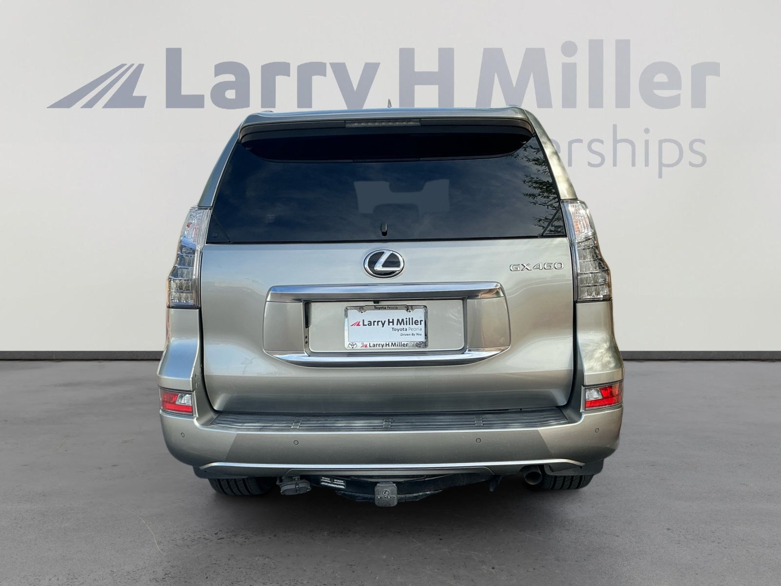 Used 2020 Lexus GX 460 Premium w/ Premium Package AWD/4WD image 4