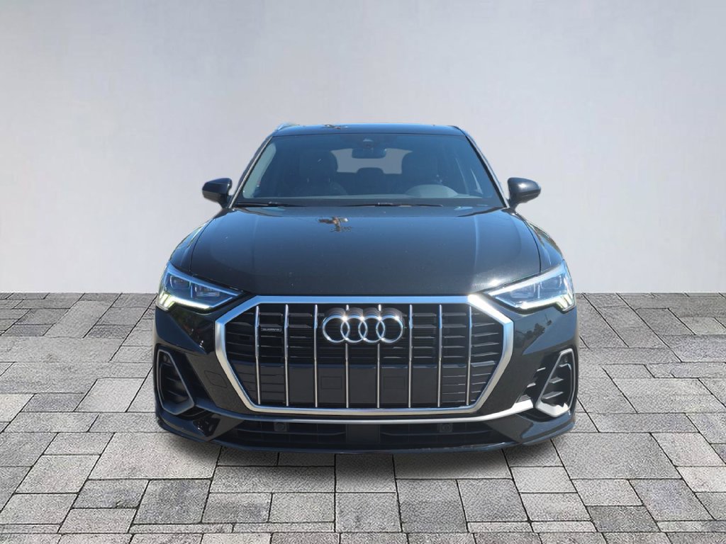 Used 2025 Audi Q3 2.0T Premium AWD/4WD image 2