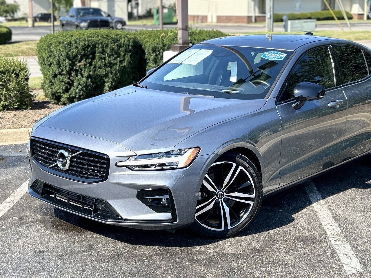 Used 2021 Volvo S60 T5 R-Design AWD/4WD image 3