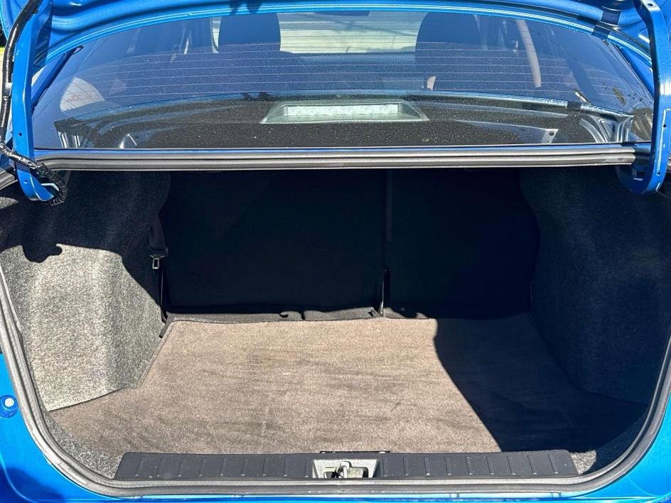 Used 2021 Nissan Versa SV image 10