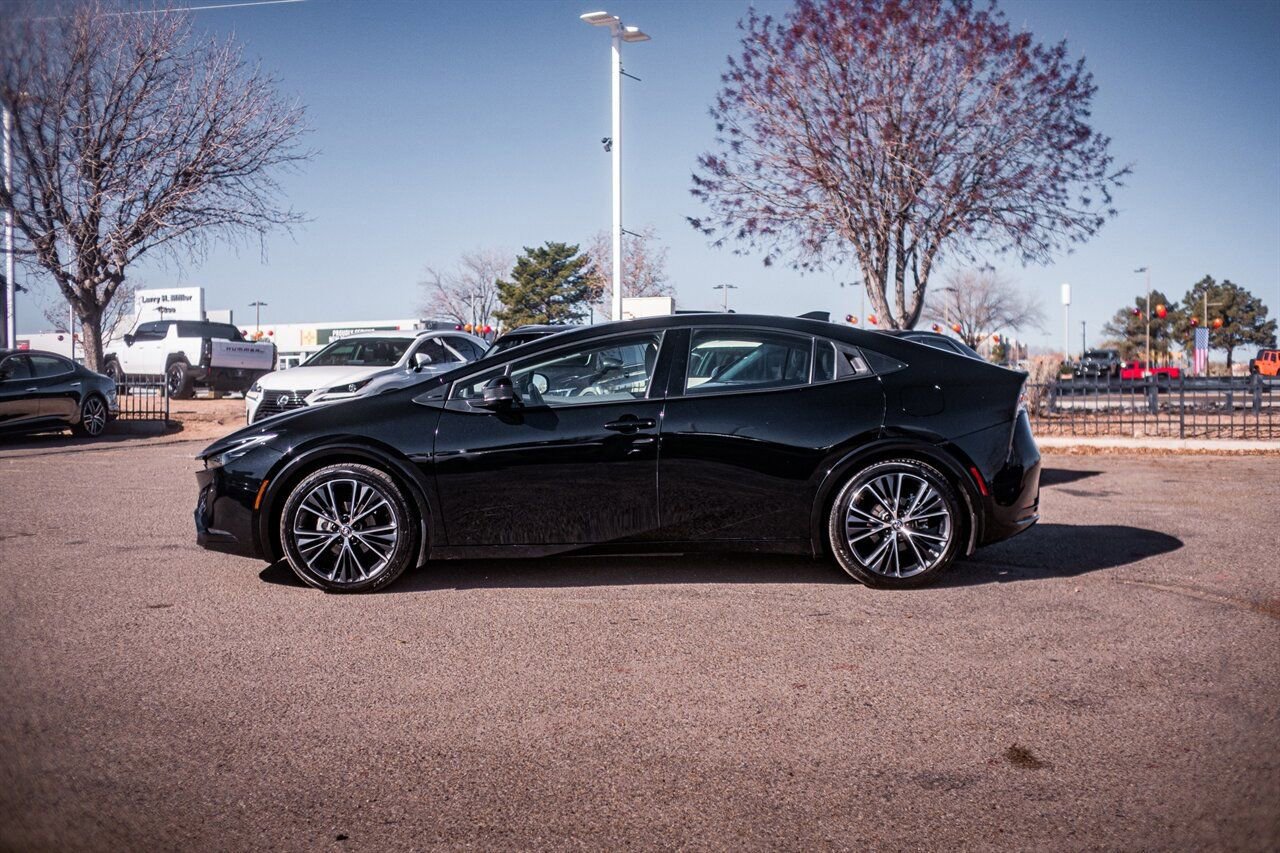 Used 2024 Toyota Prius XLE image 4